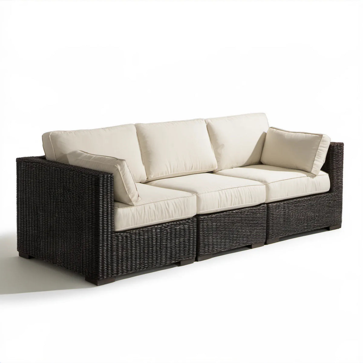 Trzyosobowa sofa ogrodowa z technorattanu, ciemnobrązowa z kremowymi poduszkami, 220 x 85 x 70 cm